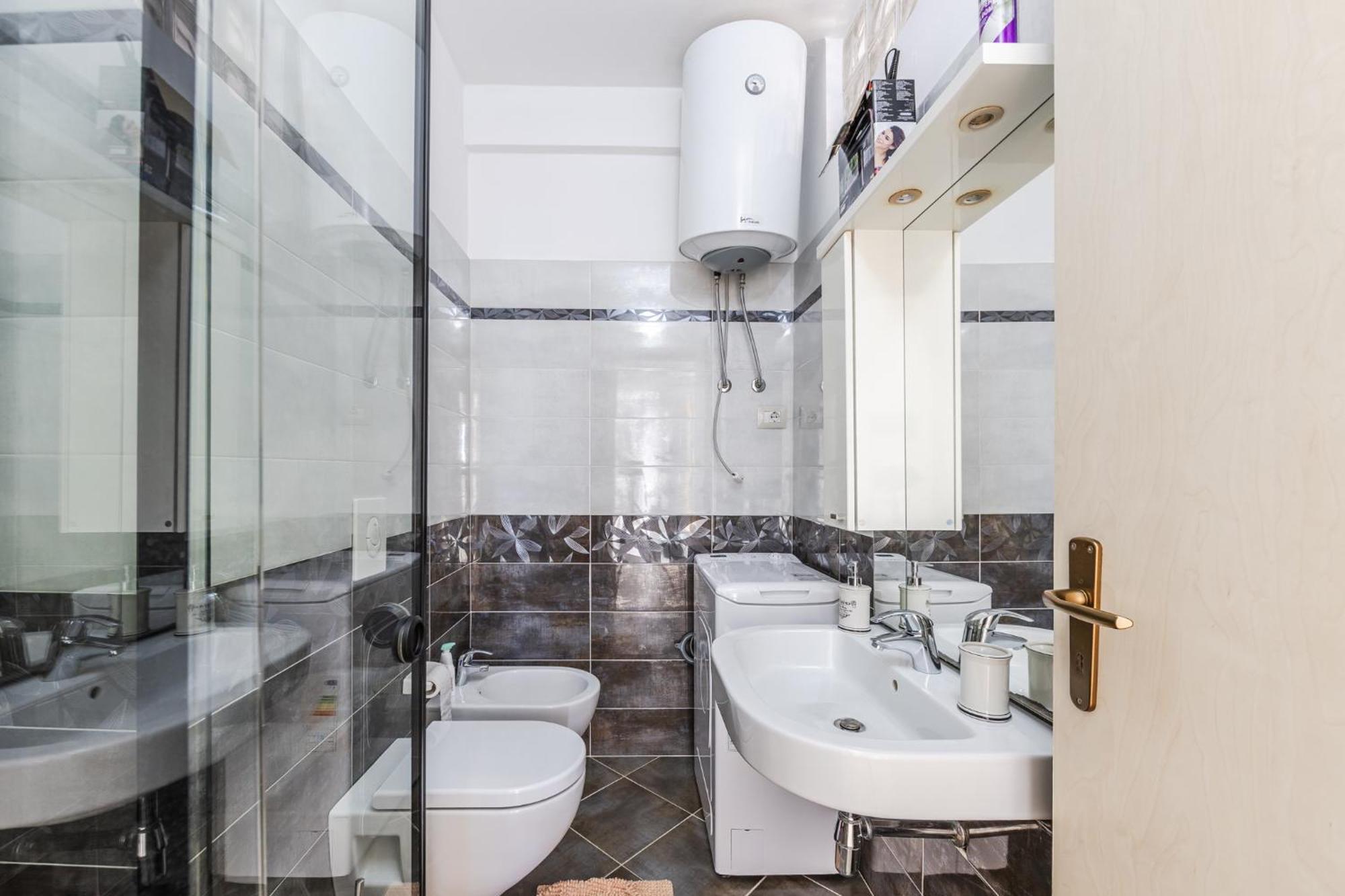 The Beachfront Apartment Durrës Eksteriør bilde