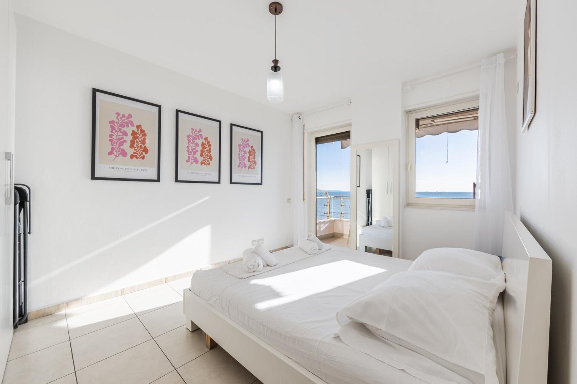 The Beachfront Apartment Durrës Eksteriør bilde